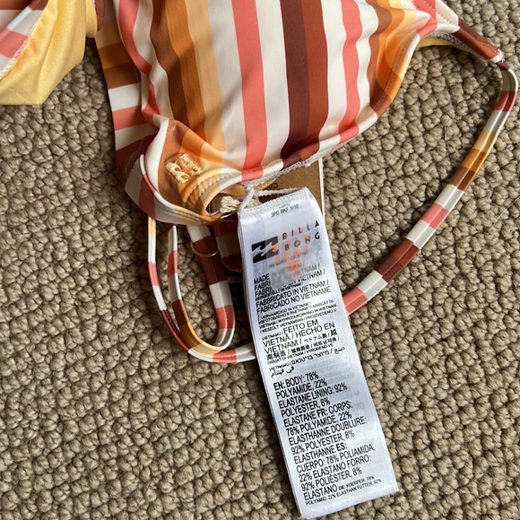 Billabong swim top - Picture 3 of 5